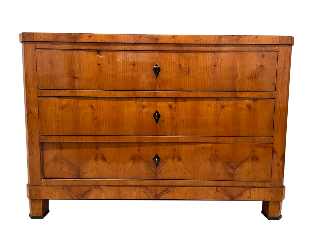 Große Kirschbaum Kommode aus dem Biedermeier