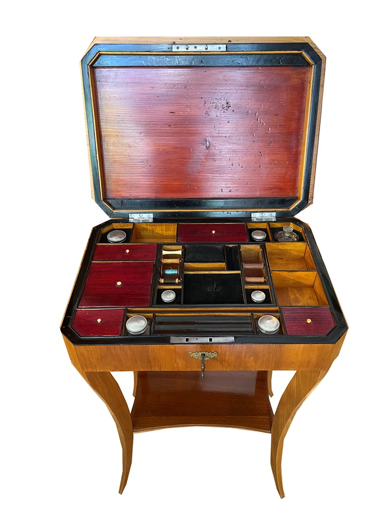 Biedermeier Nähtisch