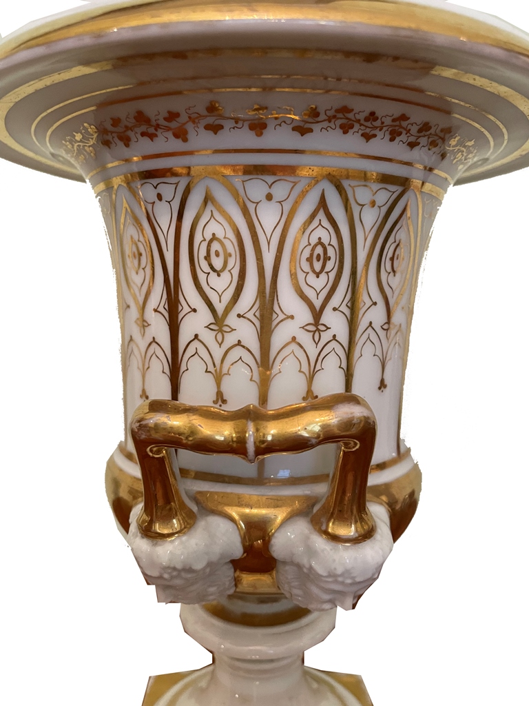 Biedermeier Kratervasen weiß-gold bemalt