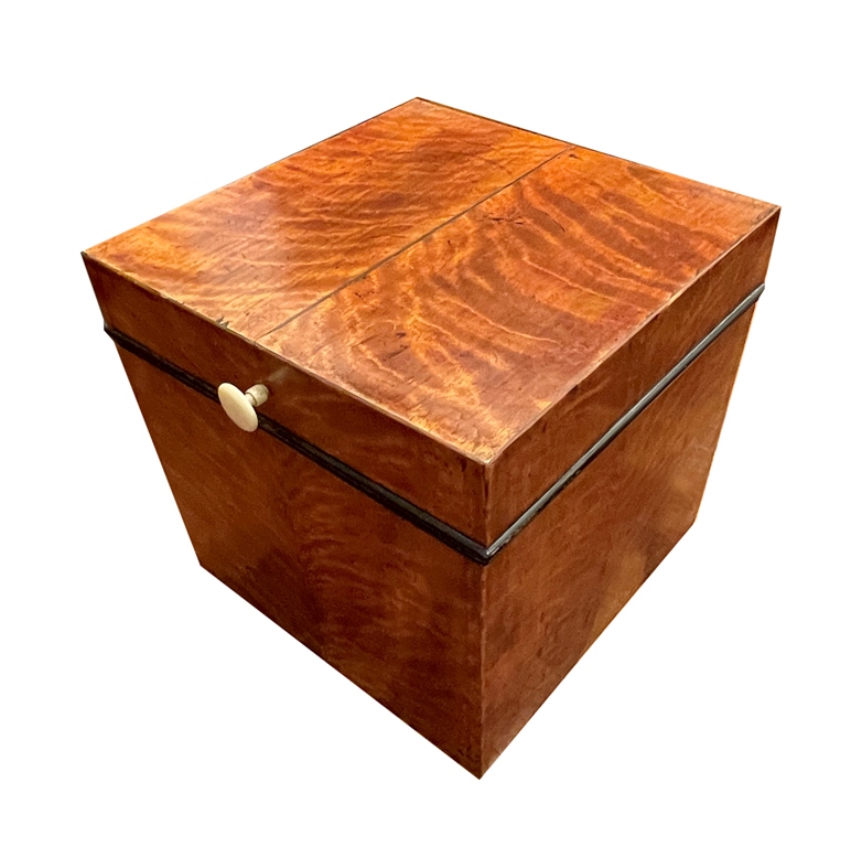Biedermeier Box in Birke.