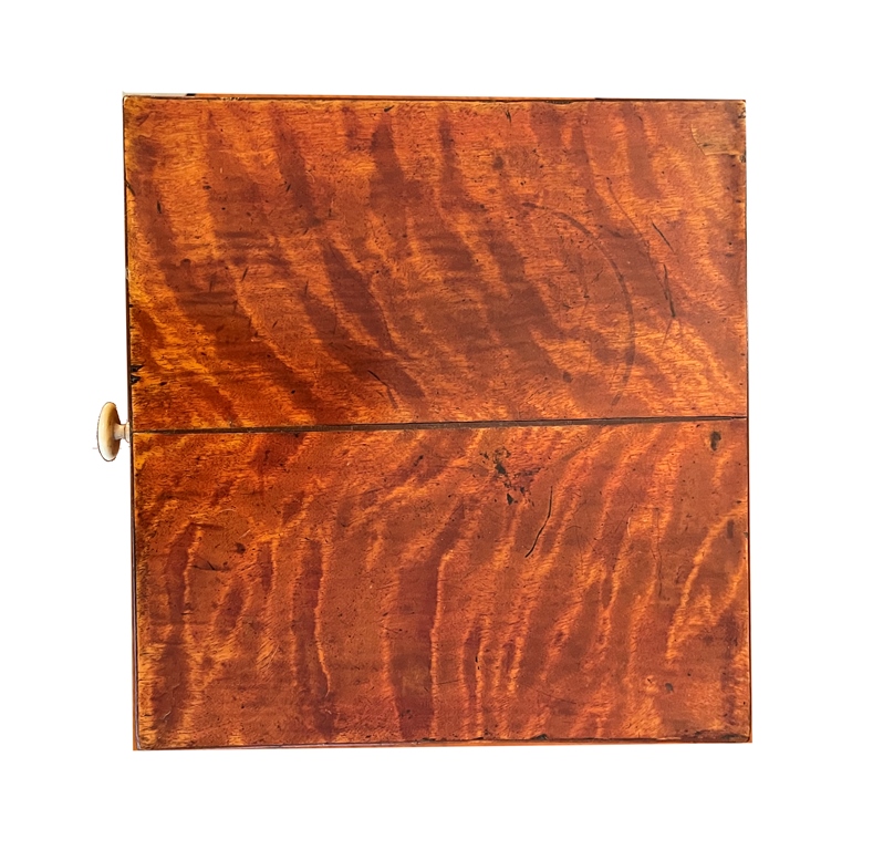 Biedermeier Schatulle in Birke